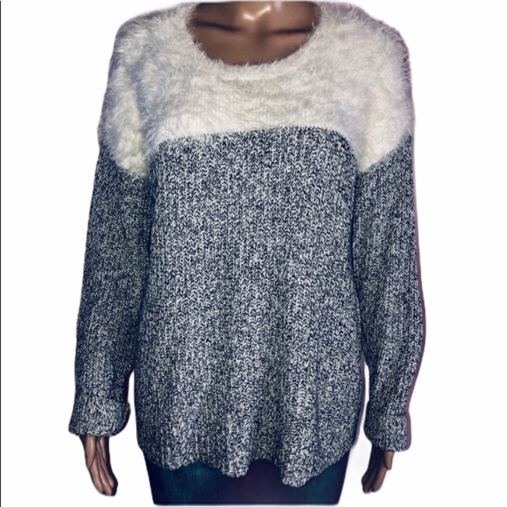 Two by Vince Camuto fuzzy marled sweater